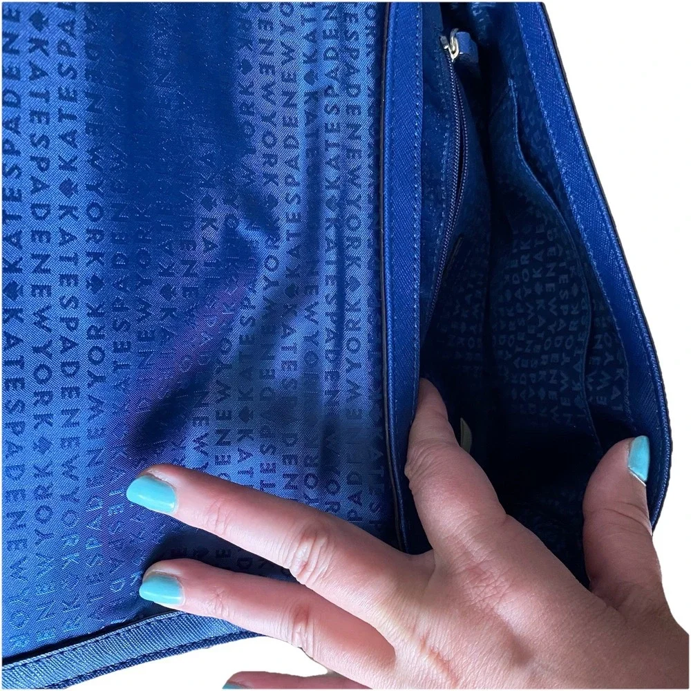 Kate Spade Laurel Way Greer Saffiano Leather‎ Purse Clutch Navy Blue Gold Chain
